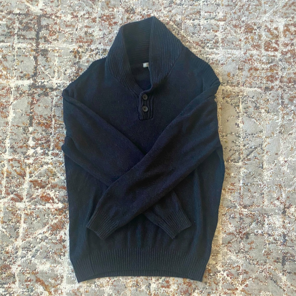 XL
black 
wool